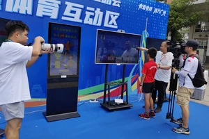 在哪里能找到适合青少年的智能球场训练课程？